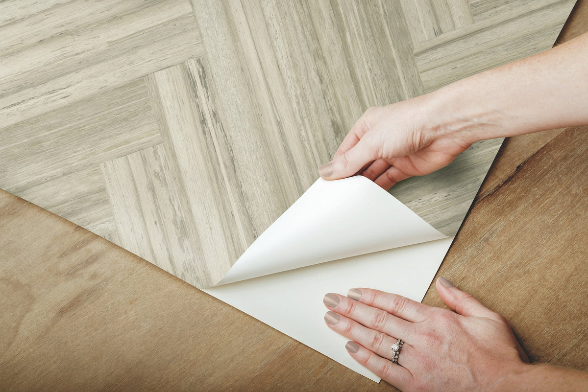 PSW1286RL-peel-and-stick-wallpaper-peel-application-step