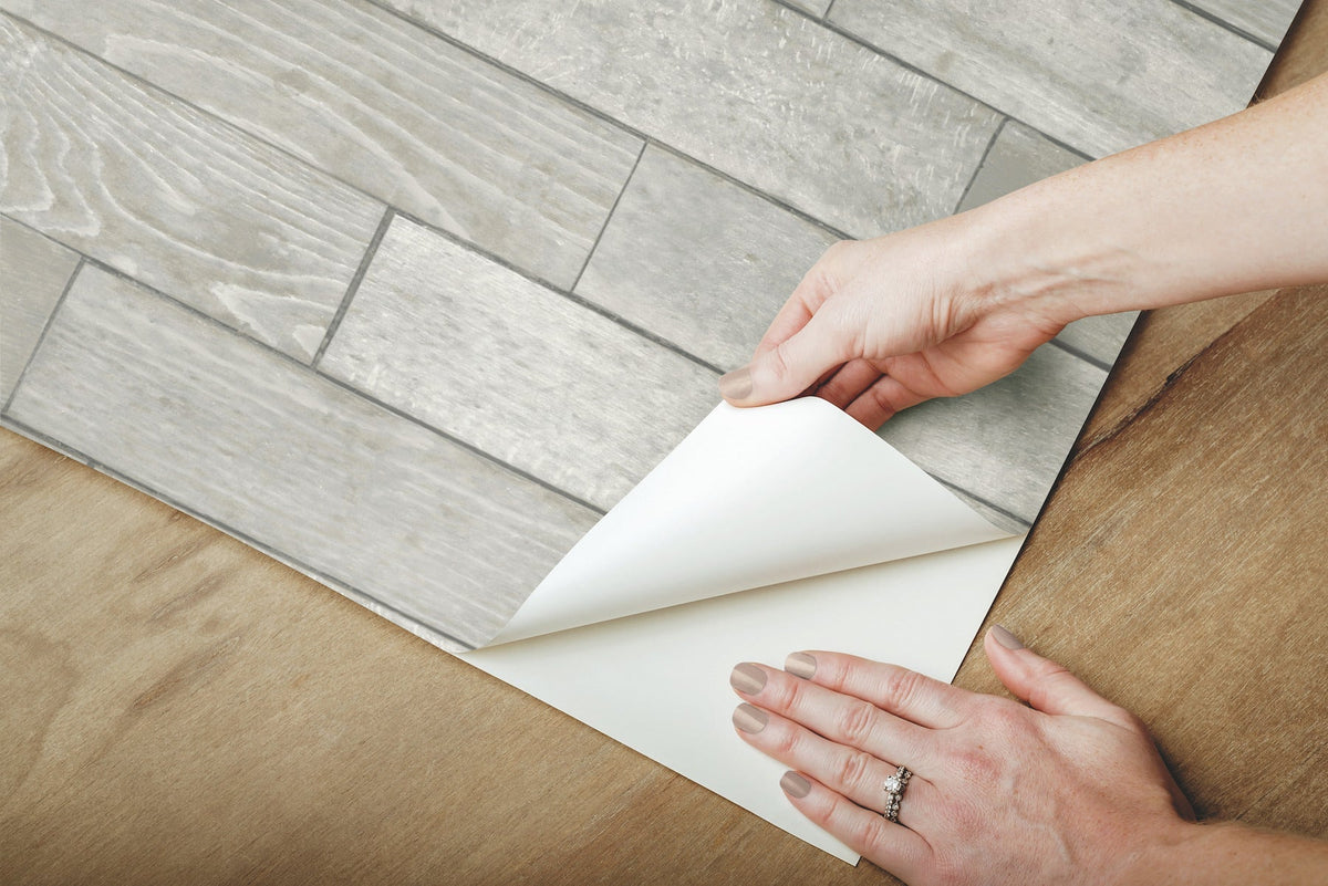 PSW1295RL-peel-and-stick-wallpaper-peel-application-step
