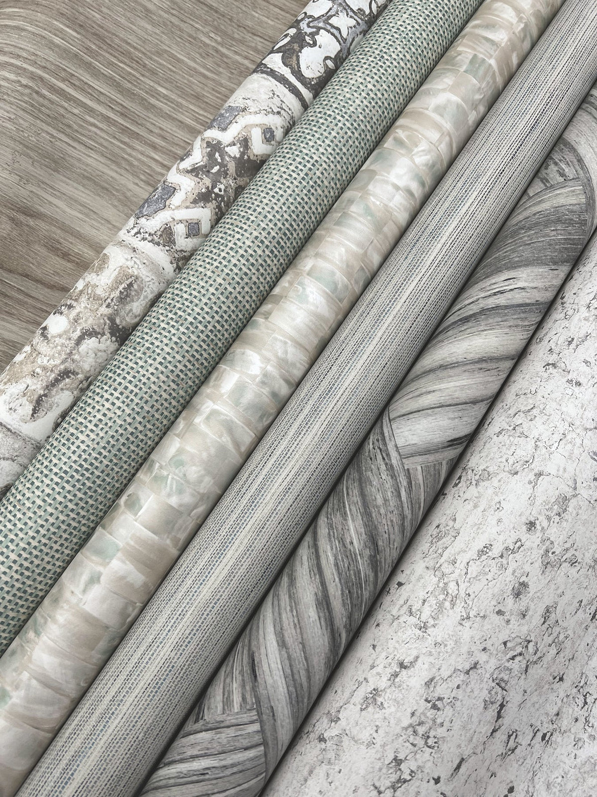 PSW1301RL-peel-and-stick-wallpaper-detail-closeup-2