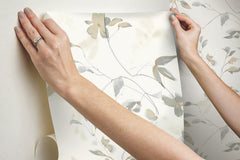 PSW1424RL-peel-and-stick-wallpaper-stick-application-step