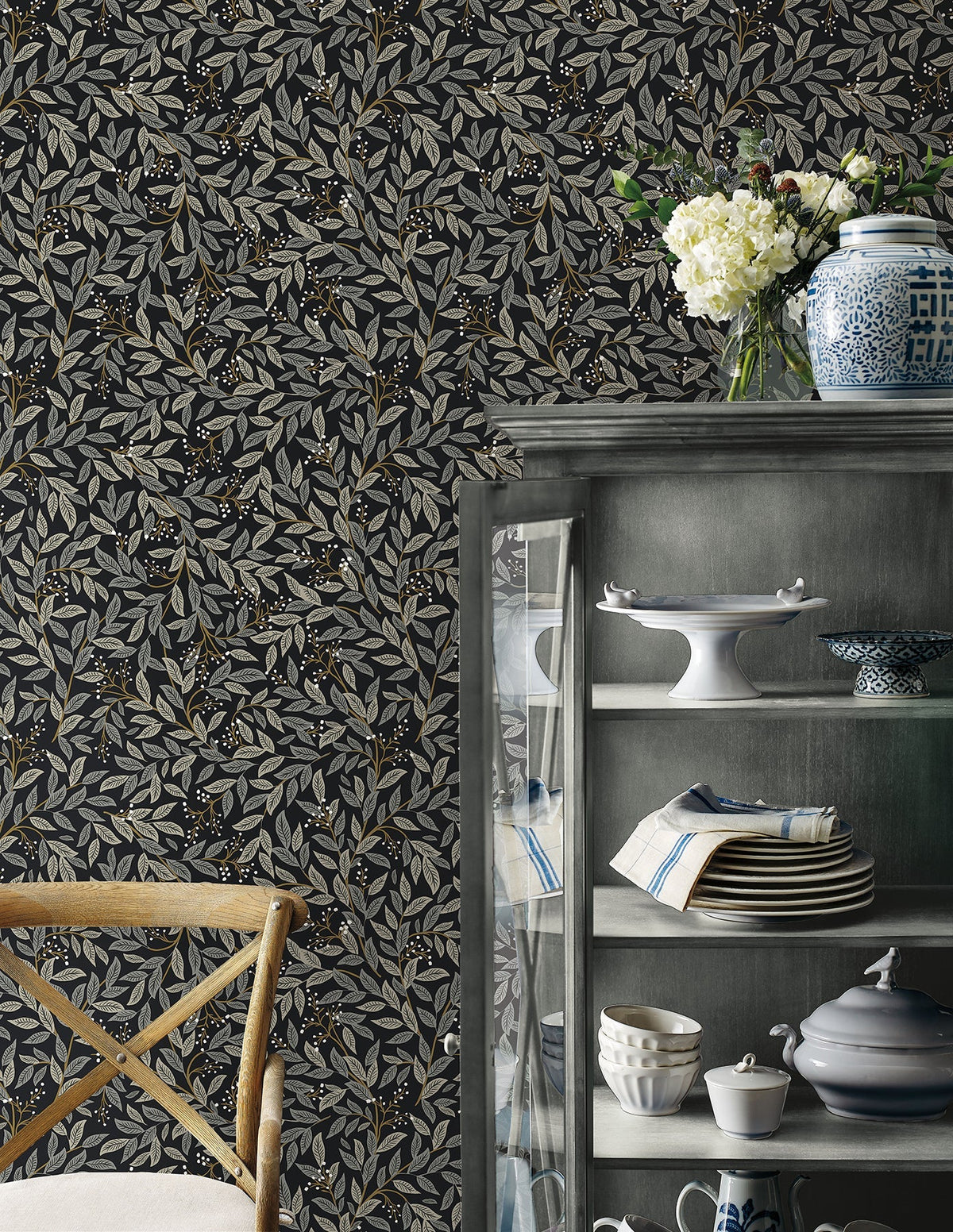 PSW1472RL-peel-and-stick-wallpaper-room-scene
