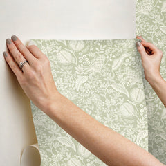 PSW1630RL-peel-and-stick-wallpaper-stick-application-step
