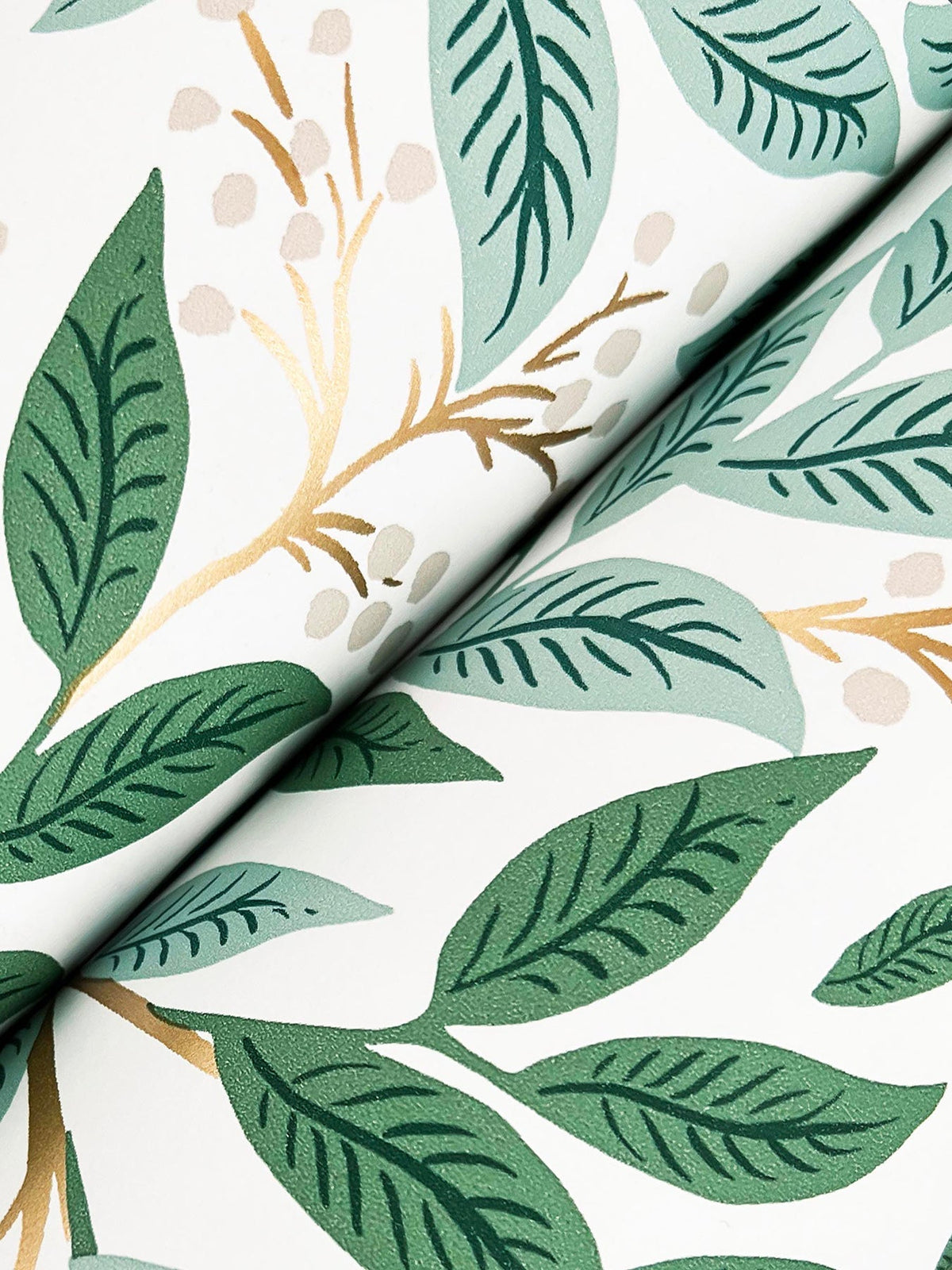 RF7464-peel-and-stick-wallpaper-detail-closeup