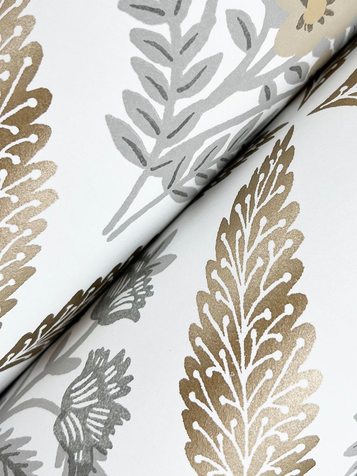 RF7511-peel-and-stick-wallpaper-detail-closeup