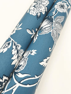 RT7821-peel-and-stick-wallpaper-detail-closeup