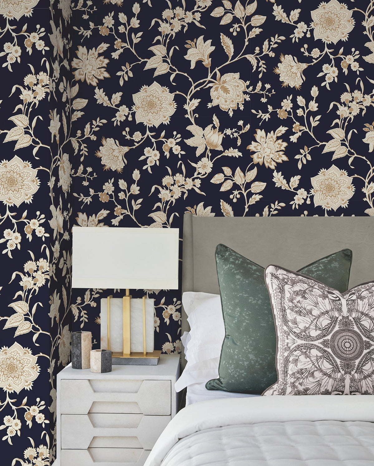 RT7824-peel-and-stick-wallpaper-room-scene