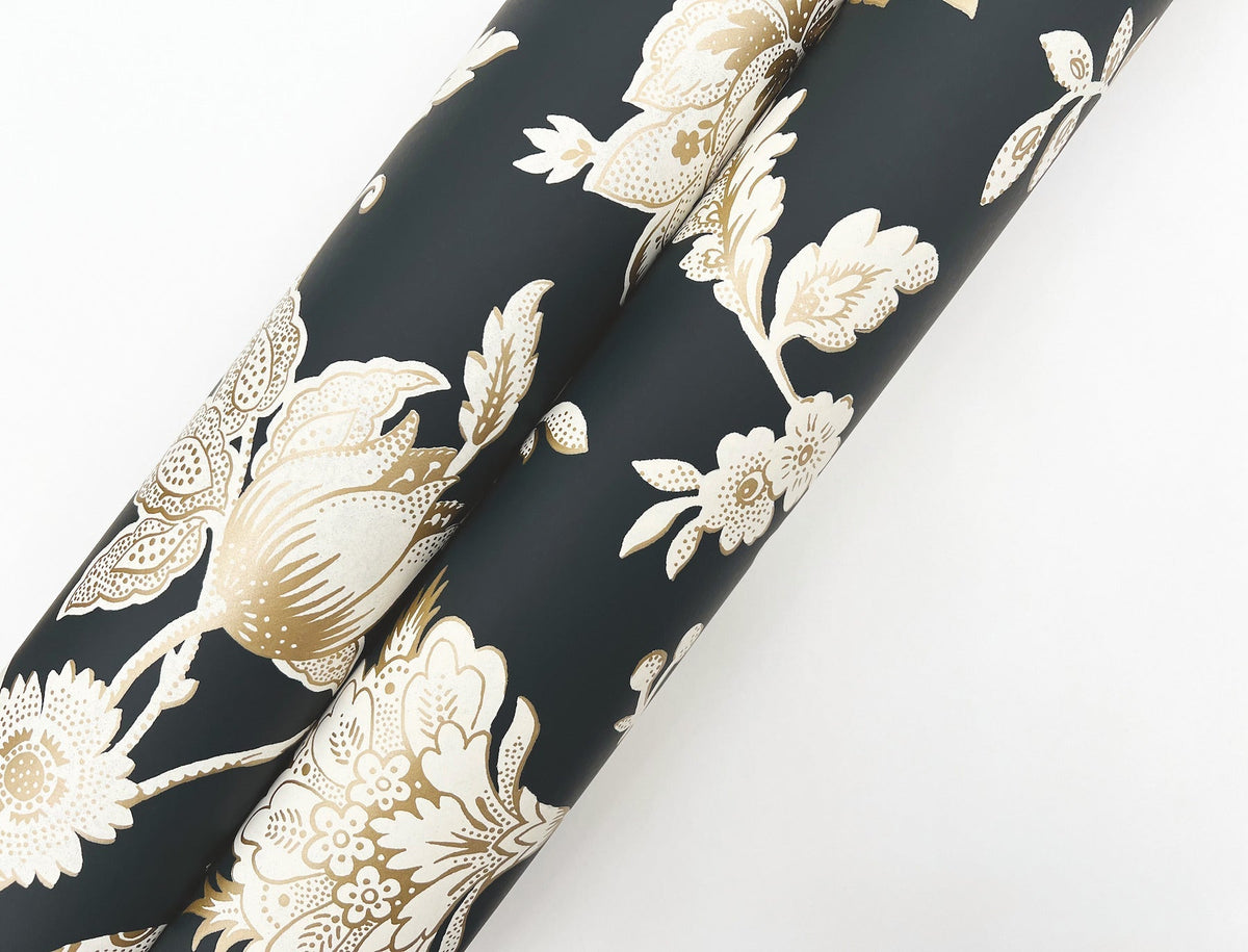 RT7824-peel-and-stick-wallpaper-detail-closeup-2