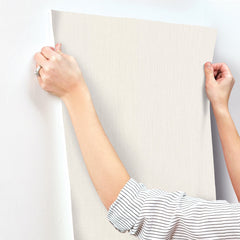 SI25390-peel-and-stick-wallpaper-stick-application-step