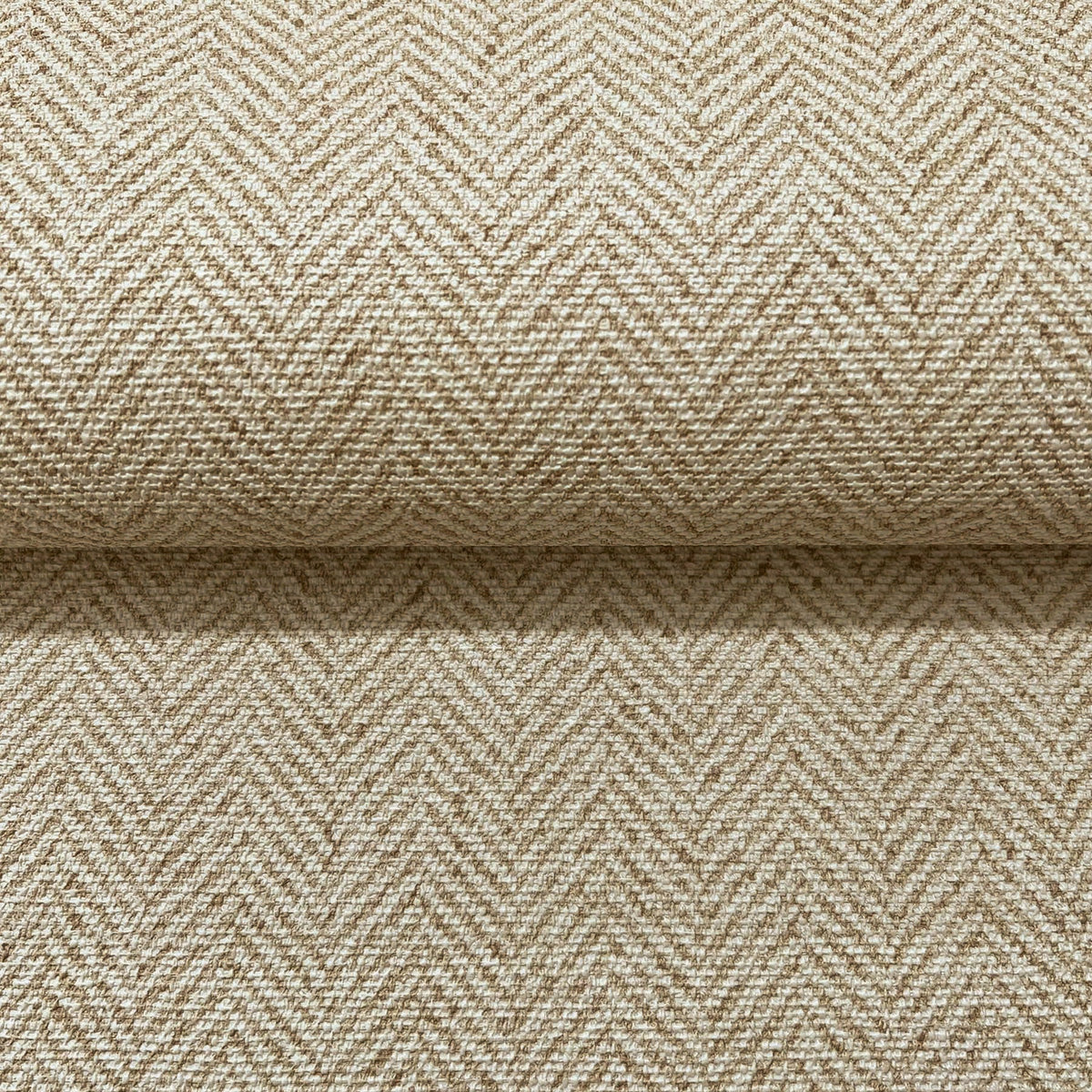 SI26130-peel-and-stick-wallpaper-detail-closeup