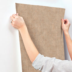 SI7142-peel-and-stick-wallpaper-stick-application-step