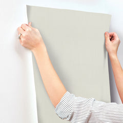 UD2572N-peel-and-stick-wallpaper-stick-application-step
