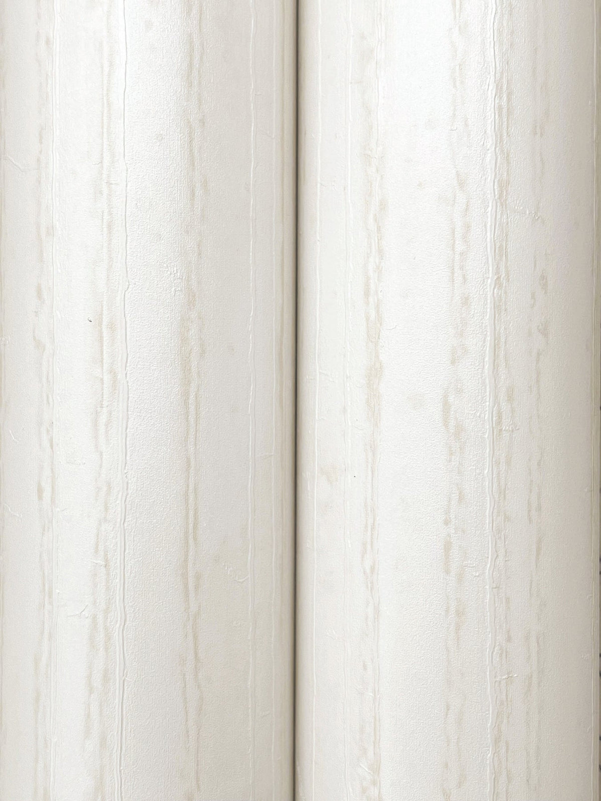 UW1023N-peel-and-stick-wallpaper-detail-closeup