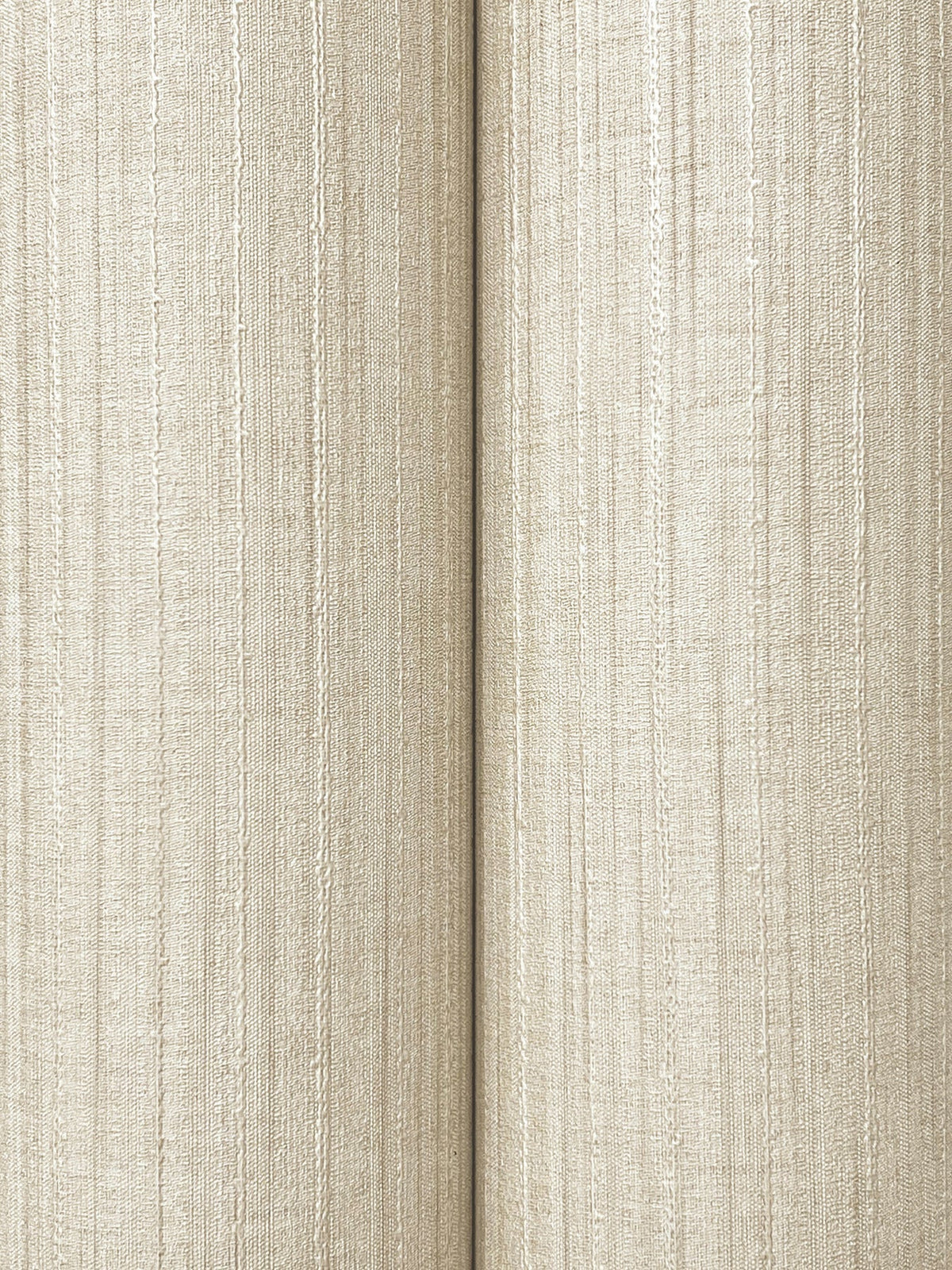 UW1051N-peel-and-stick-wallpaper-detail-closeup
