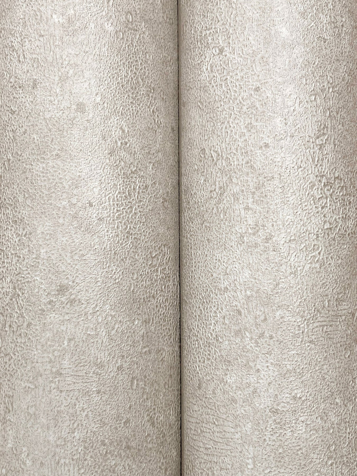 UW1079N-peel-and-stick-wallpaper-detail-closeup