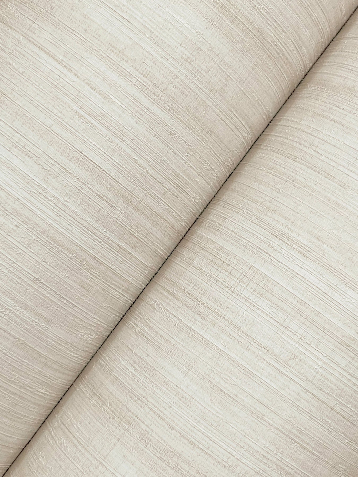 UW1100N-peel-and-stick-wallpaper-detail-closeup