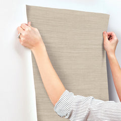UW1101N-peel-and-stick-wallpaper-stick-application-step