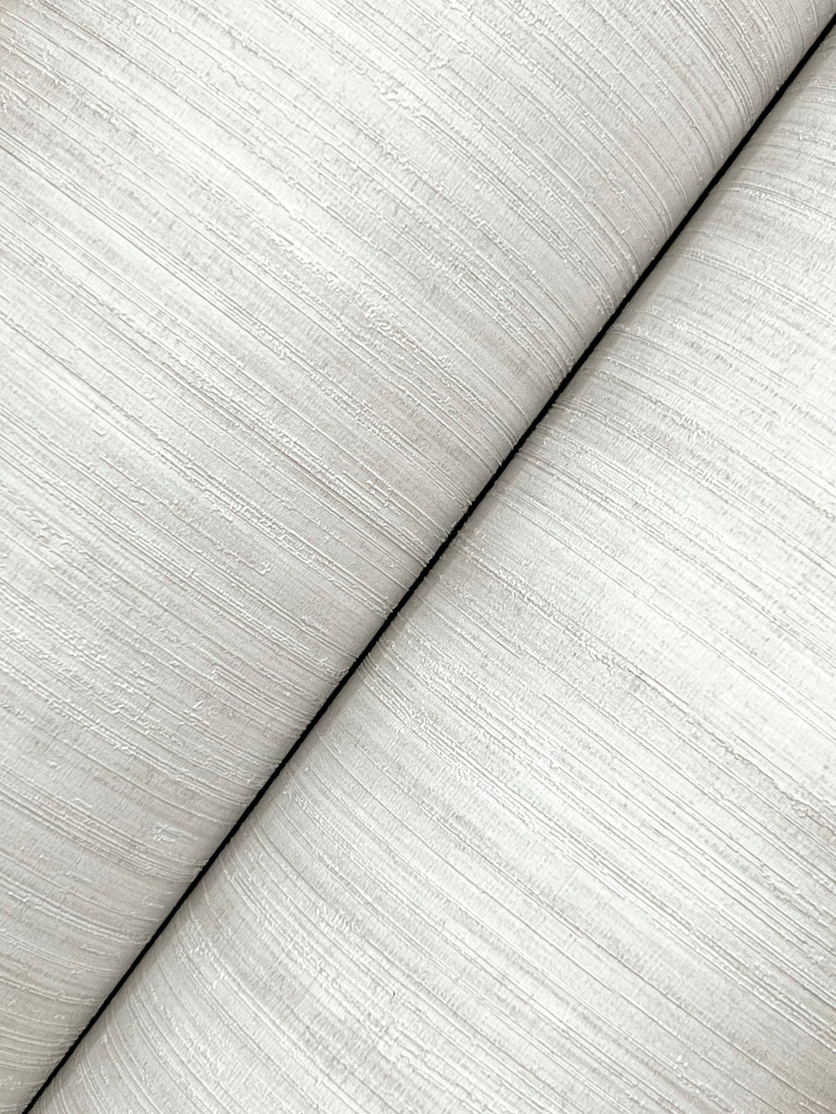 UW1104N-peel-and-stick-wallpaper-detail-closeup