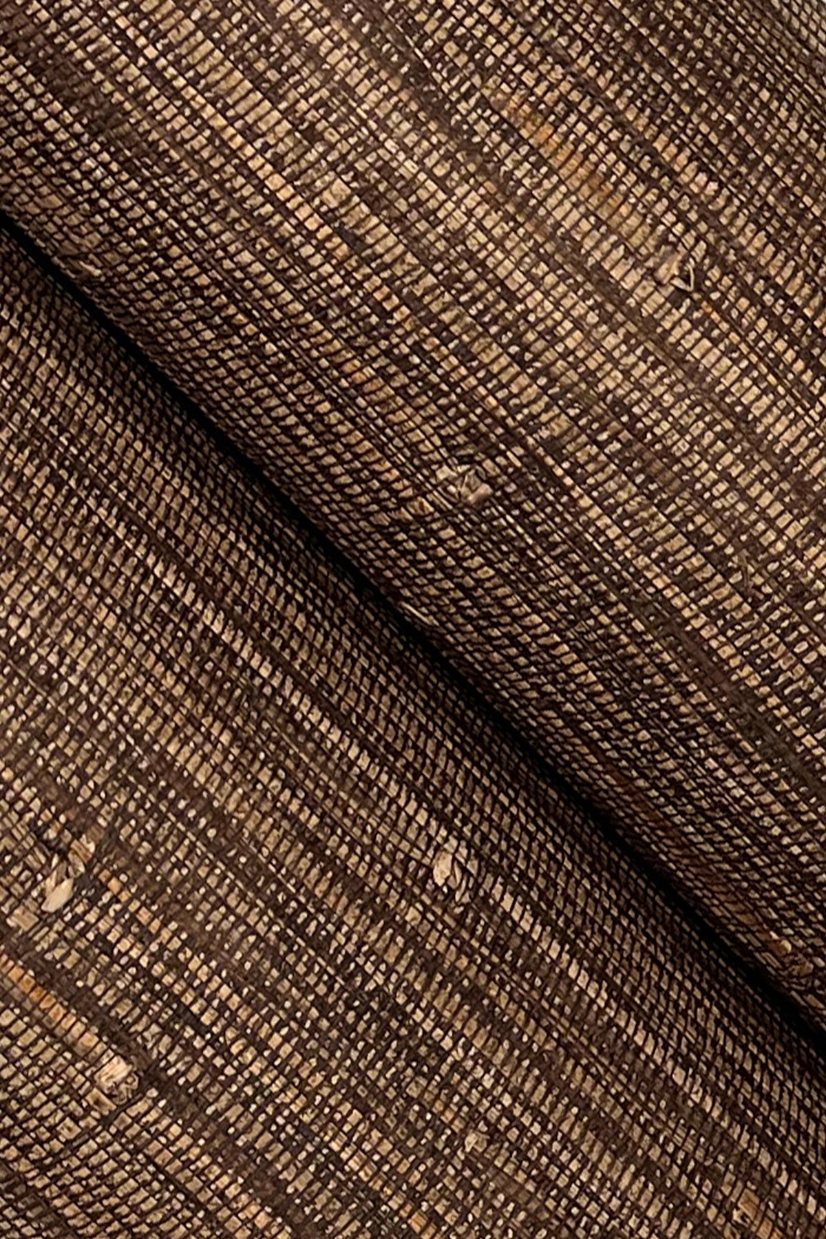 VG4437GV-peel-and-stick-wallpaper-detail-closeup