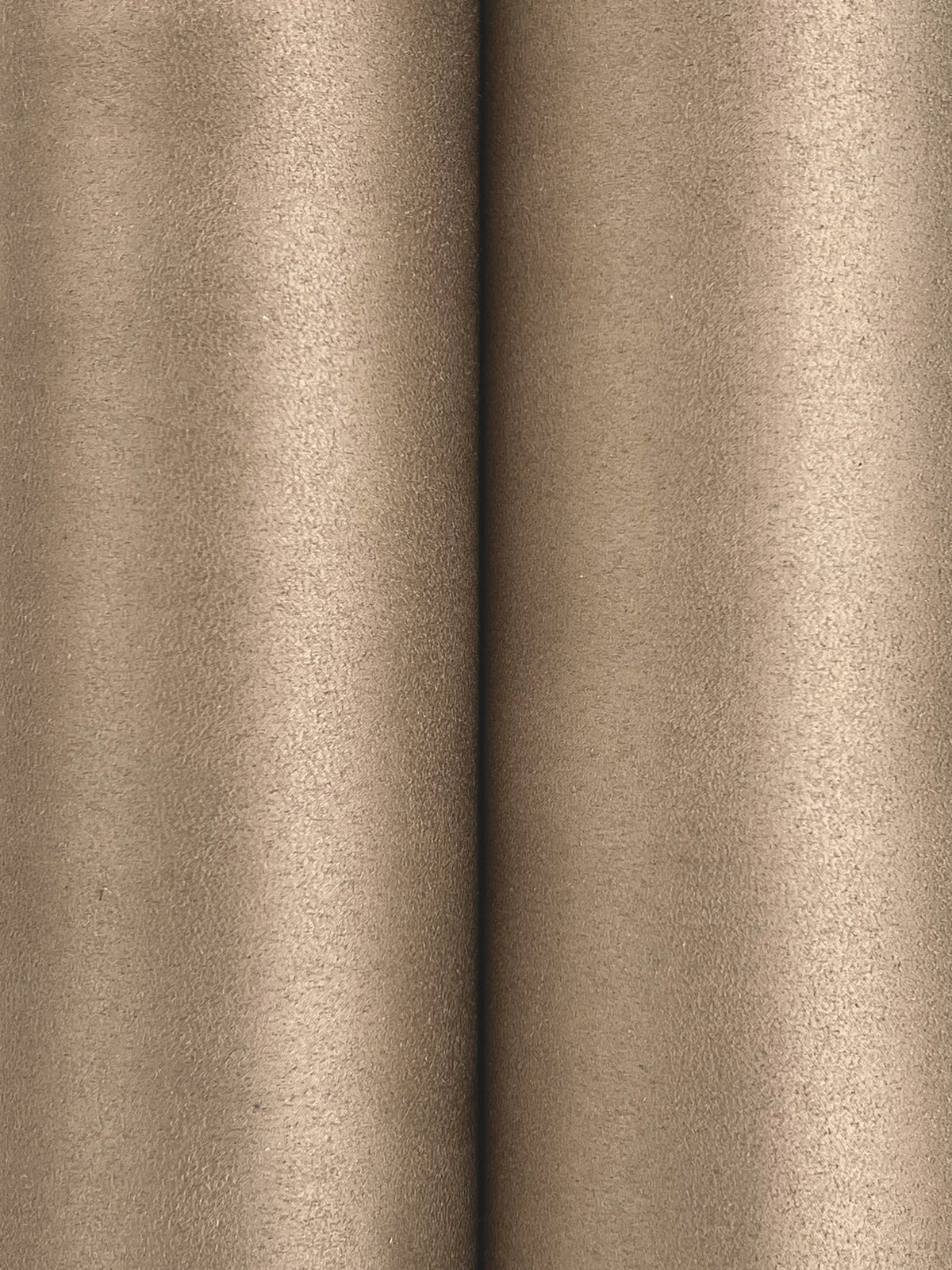YGL7025-peel-and-stick-wallpaper-detail-closeup