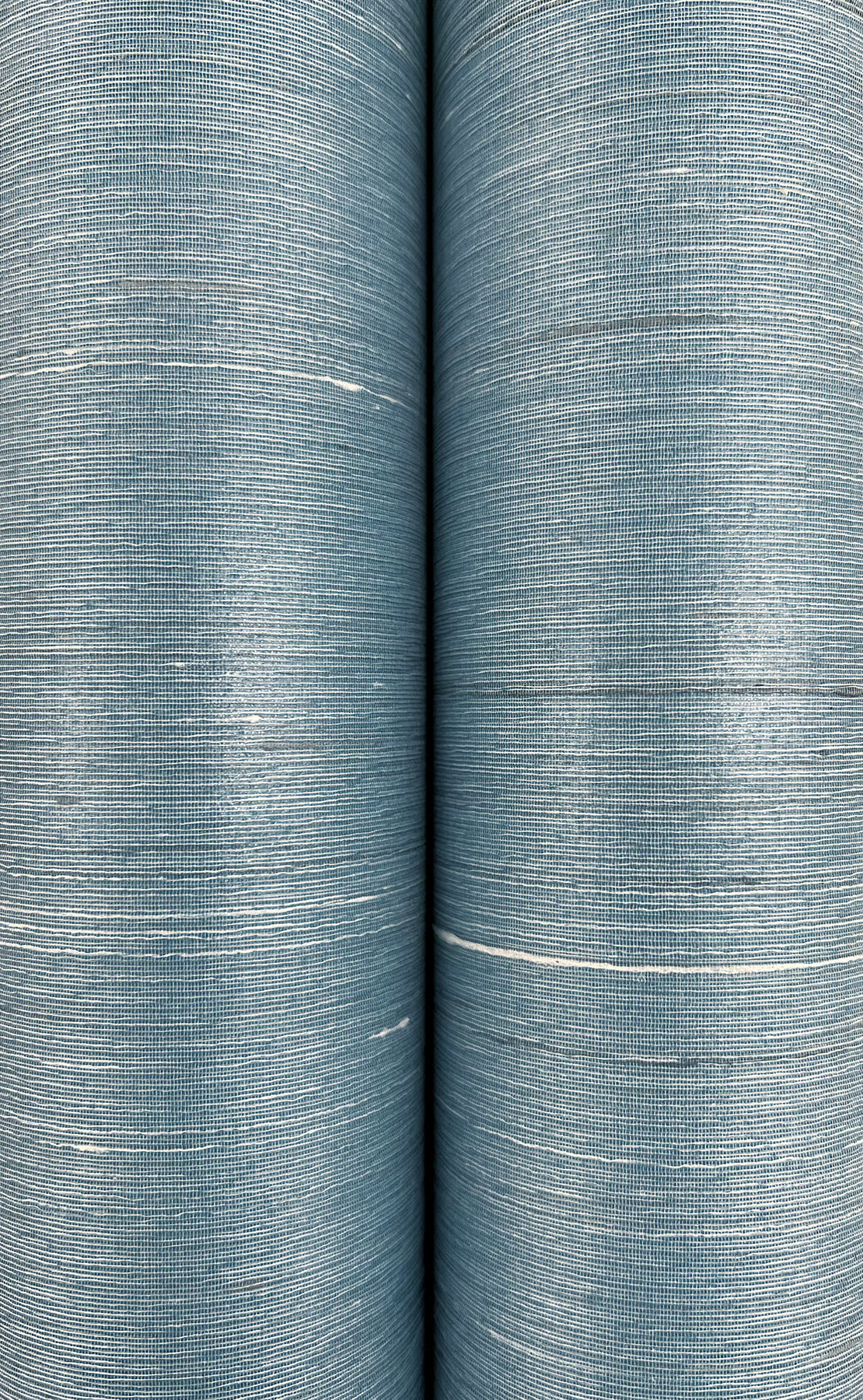 YGL7053-peel-and-stick-wallpaper-detail-closeup