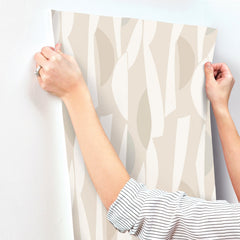 ZM2822-peel-and-stick-wallpaper-stick-application-step